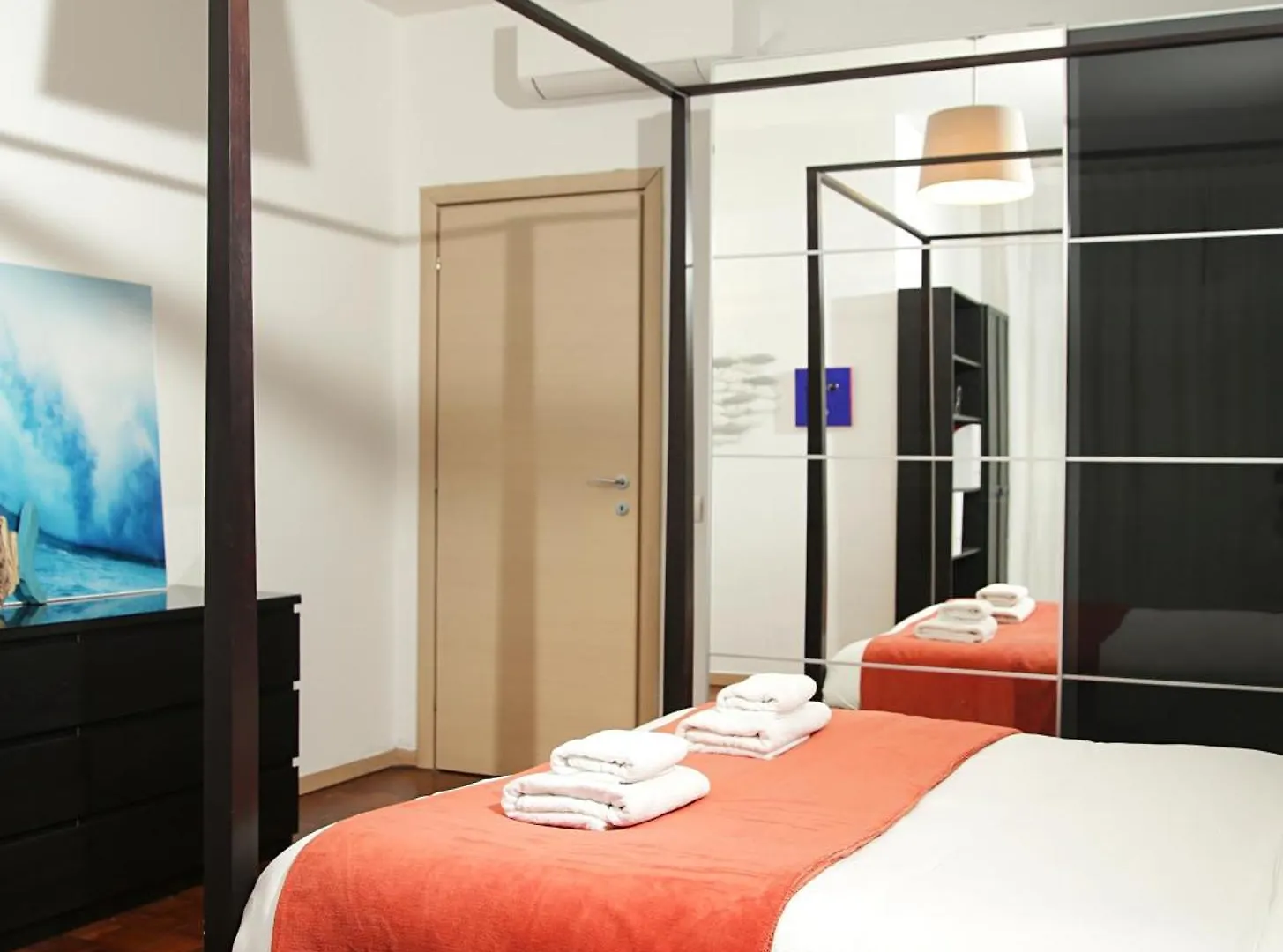 밀라노 Taormina 36 - Ampio Trilocale Zona Isola E Niguarda Con Balcone! 아파트